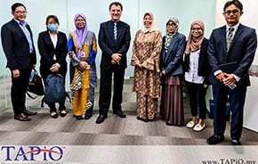 diplomats group photo