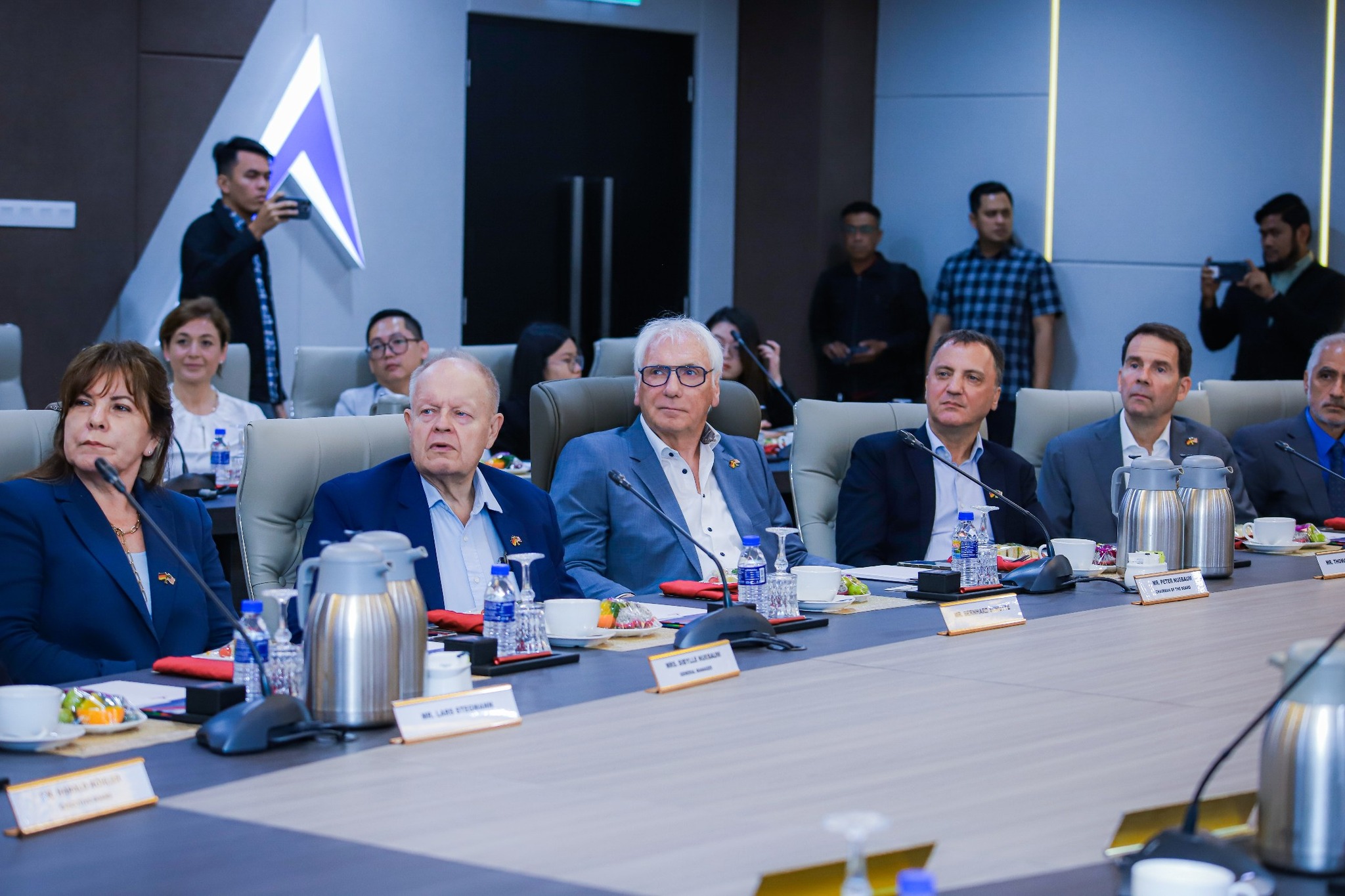WEC delegation meets with Melaka state leaders to explore investment opportunities
